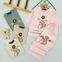 کراپ شلوار طرح گل