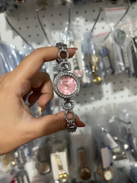 ساعت طرح ترنم