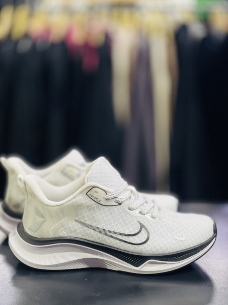 کتونی های کپی نایکی (کلا 30گرمه)سبک و راحت