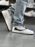 کتانیNIKE Travis سفید مشکی
