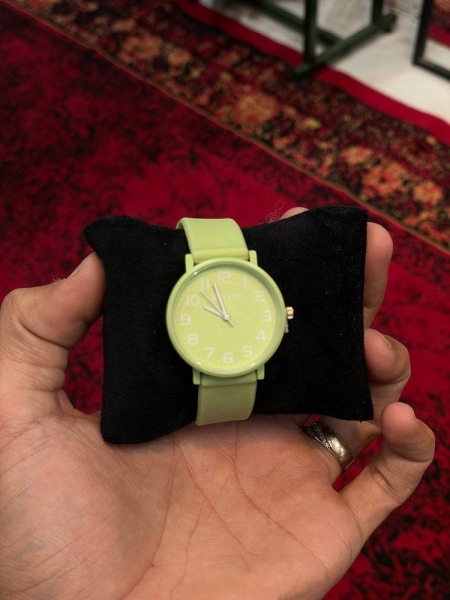 ساعت سیلیکونی زنانه ساده
