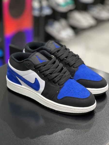 کتونی nike کد 374