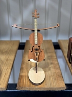 دکوری ساز گیتار کلاسیک