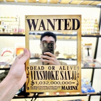 آینه فانتزی چوبی طرح wanted بزرگ