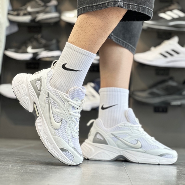 کتانی nike V5 سفید طوسی