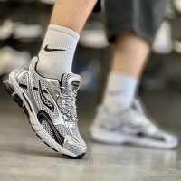 کتانی Saucony طوسی