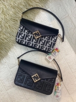 کیف فندی