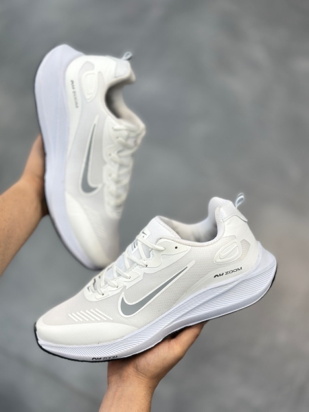 کتانی سایزبزرگ nike air zoom سفید