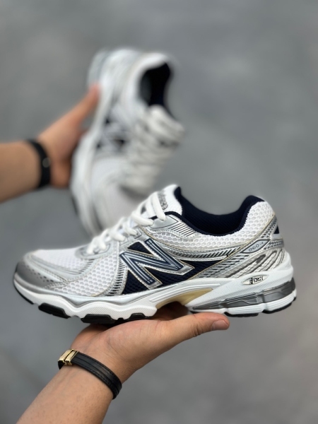 کتانی New balance 860V2 سفیدمشکی