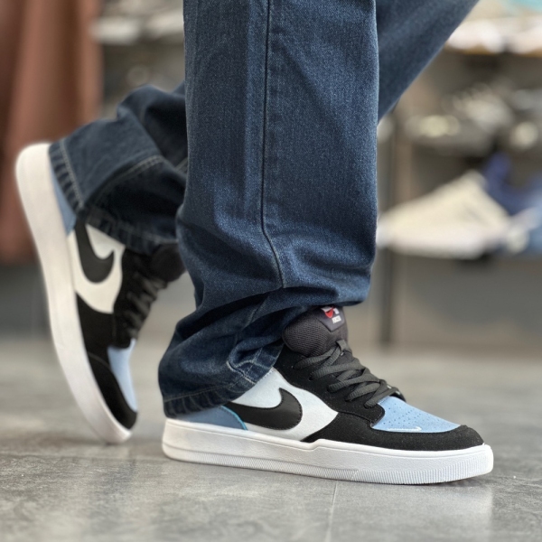 کتانی NIKE سفید مشکی آبی