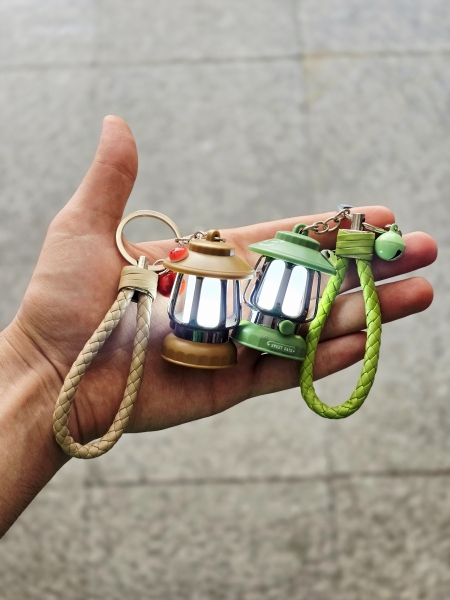 جاکلیدی فانوس چراغ دار
