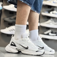 کتانی مردانه NIKE V5 سفیدمشکی
